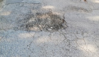 Krater u ulici Laze Mamužića