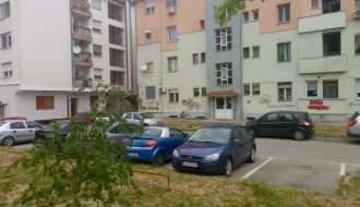 Košenje travnjaka u Tokiju