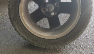 Oštećenje na vozilima zbog rupa na asfaltu (između Peštanske i Somborske pruge)