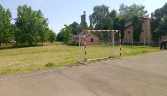 Visoka trava u Bikovu