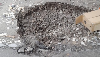 Rupetina i grbe ispod podvožnjaka u Balkanskoj