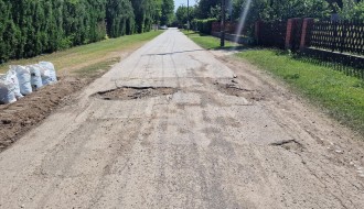 Udarne rupe, uništen put u Vrnjačkoj ulici na Paliću