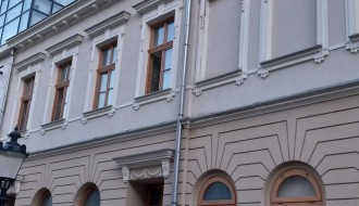 Propadaju krov i zid na novom pozorištu