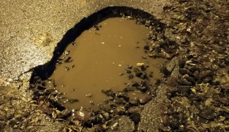 Krater u Zetskoj ulici!