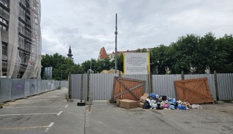 Deponija iza Otvorenog univerziteta