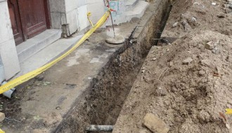 Raskopana ulica: bez informacija i sinhronizacije radova