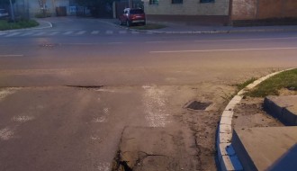 Opasna udarna rupa u Marka Oreškovića