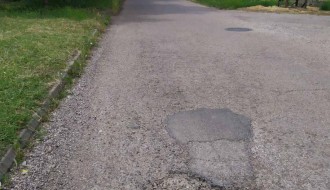 Udarne rupe u Batinskoj ulici