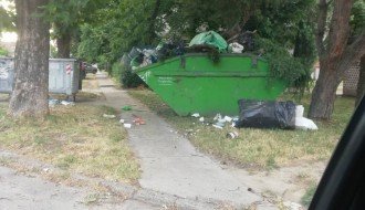 Problem kućnog smeća u Teslinoj ulici