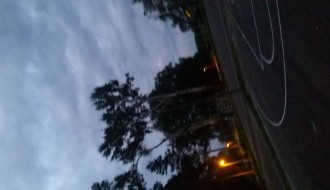 Reflektori kod novih obnovljenih sportskih terena na Paliću