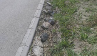 Prilog slike - drži vodu dok majstori odu