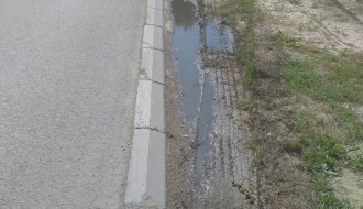 Prilog slike - drži vodu dok majstori odu