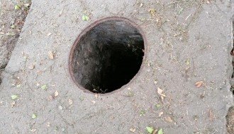 Otvoren šaht već godinama u blizini vrtića "Mandarina"