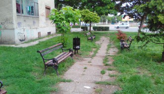 Nedostatak kanti za smeće?