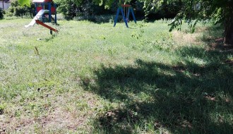 Dečje igralište u ulici Plate Dobrojevića kod Čvorkove bare