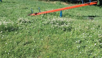 Dečje igralište u ulici Plate Dobrojevića kod Čvorkove bare