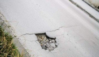 Udarna rupa u Arsenija Čarnojevića duboka dvadesetak centimetara