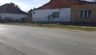 Ogledalo i zaštitna ograda na krivini - raskrsnice Majšanskog puta i Segedinske ulice