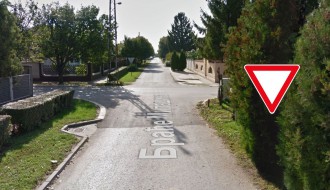 Opasna raskrsnica između ulica Braće Milašina i Fočanske