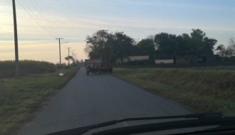 Neosvetljene i nebezbedne poljoprivredne mašine na javnim putevima