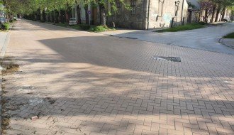 Pešački prelazi u Ulici braće Radić se ne vide