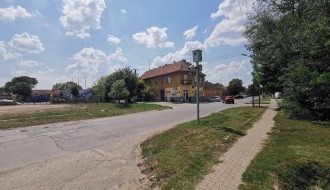 Potreban pešački prelaz na Bajskom putu