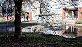 Ko je nadležan da reši problem stanara u zgradi na Aleji M. Tita broj 27?