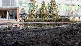 Ko je nadležan da reši problem stanara u zgradi na Aleji M. Tita broj 27?