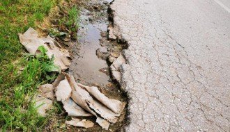 Udarne rupe na Bikovačkom putu