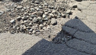 Katastrofalno stanje ulice Servo Mihalja