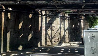 Oronuli trotoar i podvožnjak u Lošinjskoj ulici