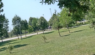 Dečje igralište na Prozivci bez hladovine