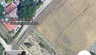 Pesak u Ulici Jelene Ćetković otežava kretanje stanovnika