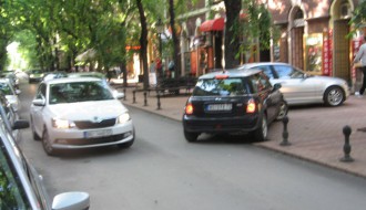 Borovo ulicom u suprotnom smeru