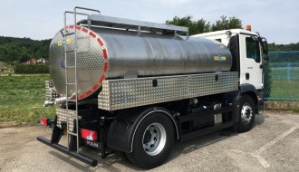 Cisterna za pijaću vodu u centru grada