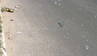 Kamion - nekultura - staklene flaše po putu