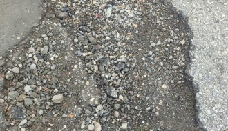 Udarna rupa u Baranjskoj ulici kod broja 39