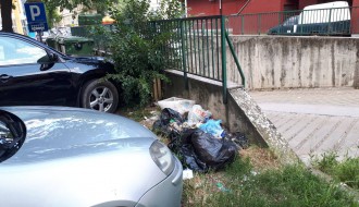 Divlja parking deponija u centru III