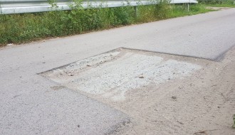 Rupa na cesti u Radanovačkoj ulici