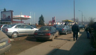 Parkiranje vozila kod Buvljaka