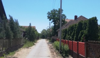 Nagnuti električni stub u Brionskoj ulici