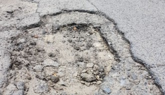 Jedna ulica - dve sudbine