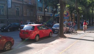 Zašto vozila Mađarskog konzulata ne plaćaju parking?