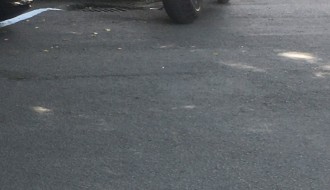 Neobeležen pešački prelaz na uglu ulica Branislava Nušića i Vladimira Nazora