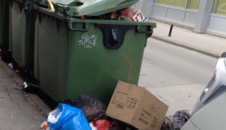 Smeca svuda, komunalaca nigde