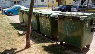 Smeće kod igrališta u Tokiju