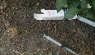 Iskorišćeni špricevi na dečjem igralištu na Radijalcu