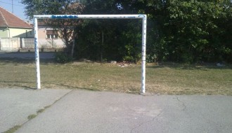 Fudbalski teren u Malom Bajmoku