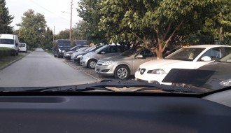 Vozila sa autoplaca na javnoj površini