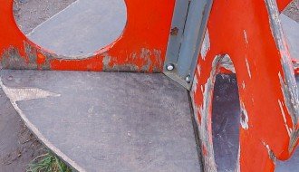 Pohabano igralište u Novom Žedniku